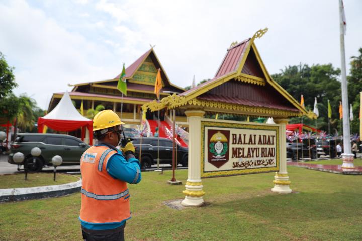 PLN Pastikan Keandalan Listrik, Penabalan Gelar Adat Gubernur Riau Berlangsung Khidmat dan Tanpa Kendala