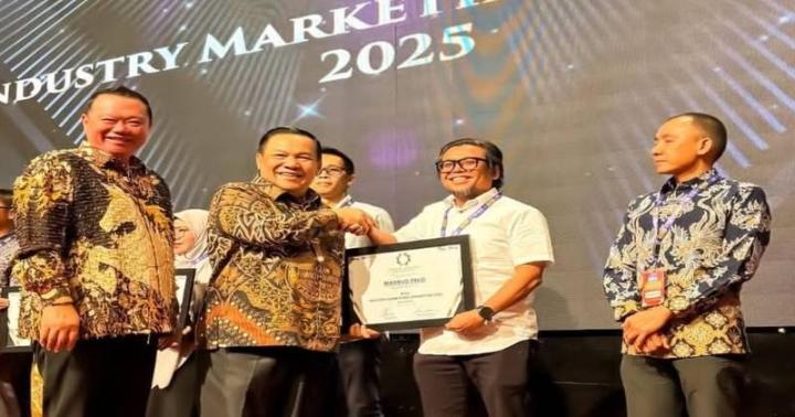 Bangga! Regional Manager Agung Toyota Dapat Penghargaan Marketing Champion Riau 2025
