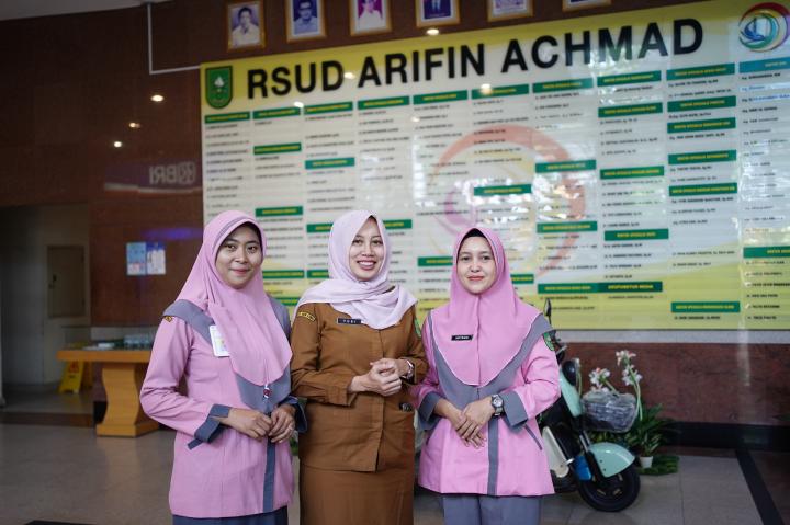 Semangat Kartini di RSUD Arifin Achmad, Nakes Perempuan Jadi Garda Depan Pelayanan