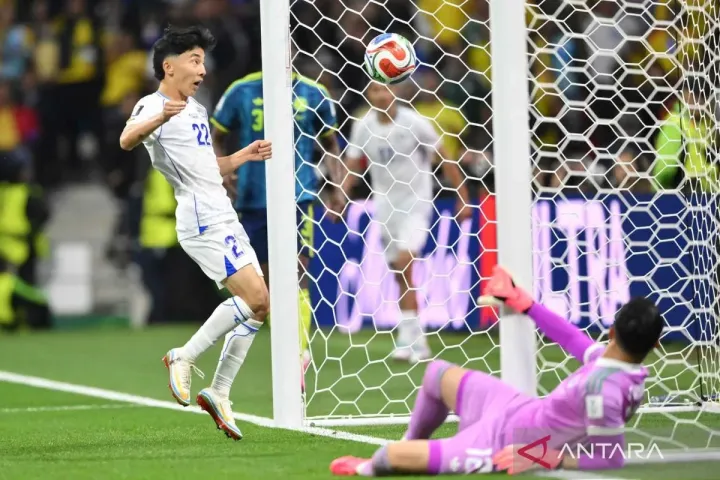 Luis Díaz Antar Kolombia Kalahkan Uzbekistan pada Laga Pembuka Grup K