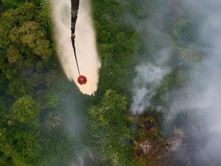 Empat Wilayah Jadi Perhatian Penanganan Karhutla Riau, Heli Water Bombing Dikerahkan