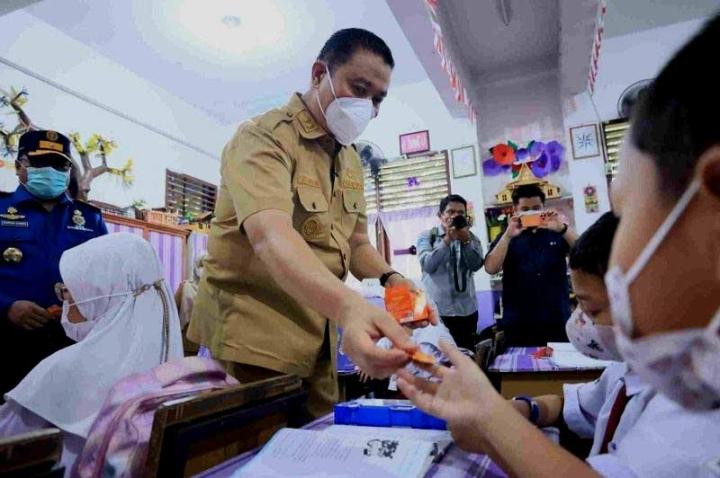 PTM Terbatas Pekanbaru Kembali Berlaku, Siswa SD-SMP Wajib Pakai Masker