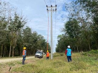 PLN Sukses Bangun Infrastruktur Kelistrikan, 200 KK Warga Dusun Terpencil di Kabupaten Rokan Hulu Riau Kini Nikmati Listrik 24 Jam Dari PLN