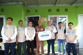 PLN dan YBM PLN Serahkan Bantuan Bedah Rumah untuk Veteran, Wujud Kepedulian di Hari Pelanggan Nasional