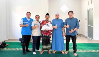 YBM PLN UIP Sumbagteng Tebar Kepedulian, Bagikan Sembako untuk Kaum Duafa di Pekanbaru