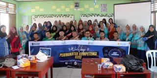 Dorong Literasi Digital, PLN UIP Sumbagteng Ajak Siswa Selatpanjang Kenali Dunia Coding
