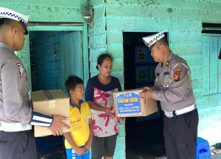 Satpolairud Polres Pelalawan Gelar Sosialisasi Kamtibmas di Kapal Penumpang, Jelang Pilkada 2024