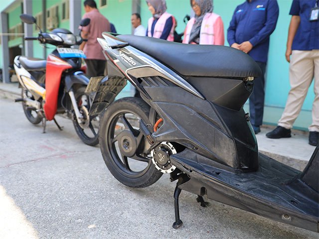 Konversi Motor Listrik Berbahan Bakar Minyak Menjadi Motor Listrik 